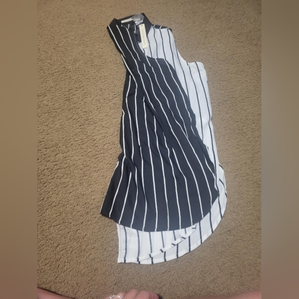Shirt - Picture 2 of 2